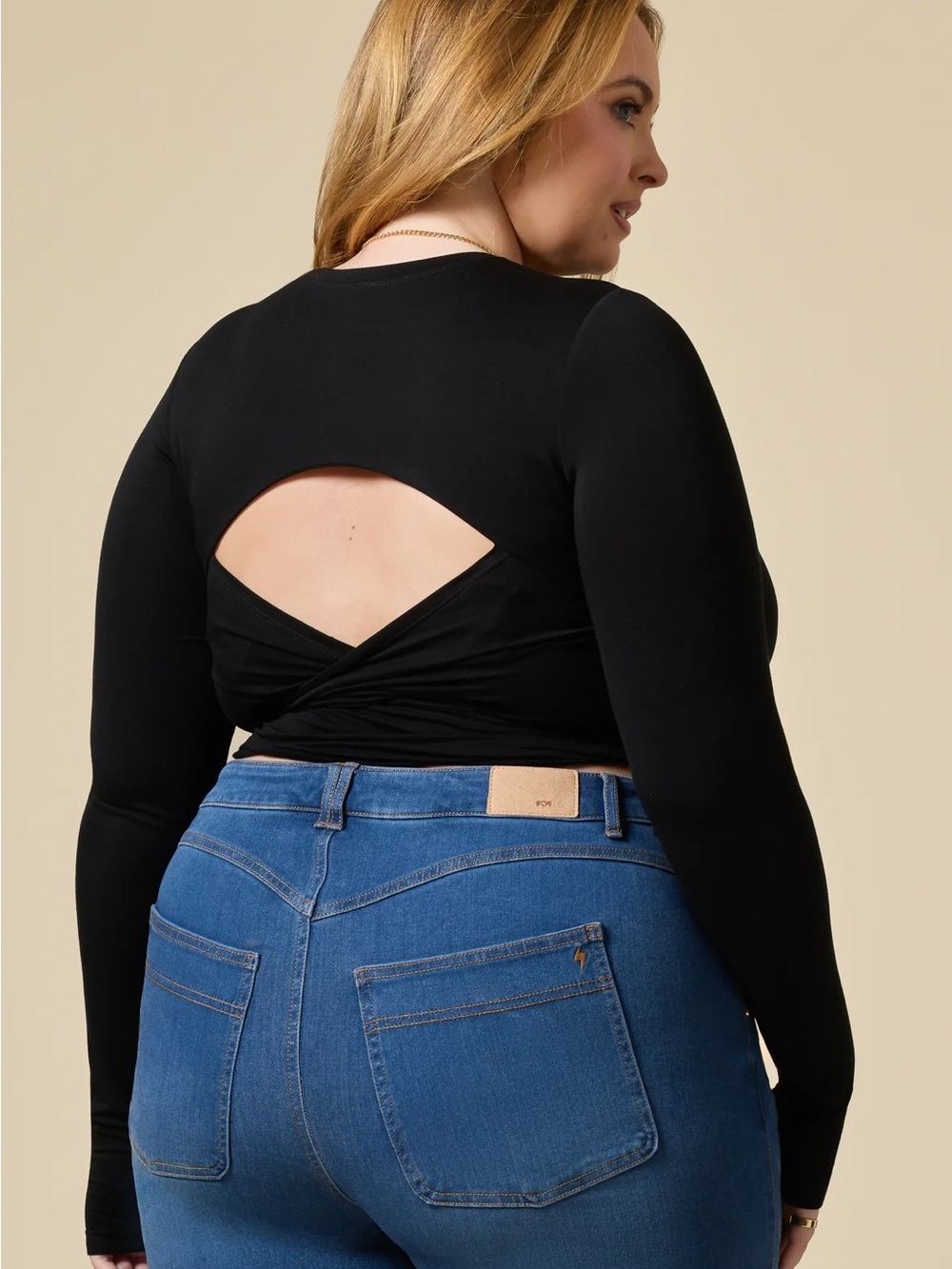 POPFLEX Black Long-Sleeve Twist-Back Top